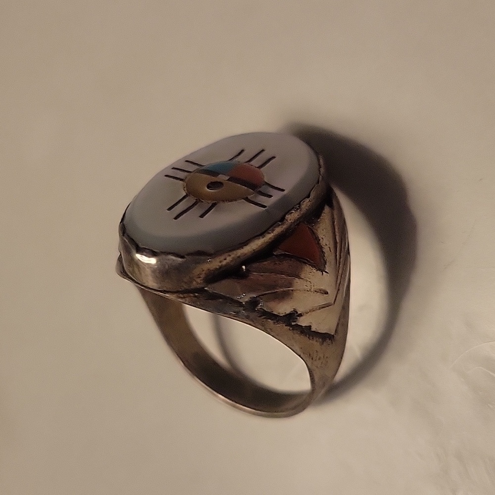 Zuni Sunface Ring - Picture 3 of 4